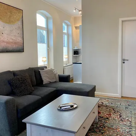 Haus Ziemer 3-zimmerwohnung Nr 3 32a *