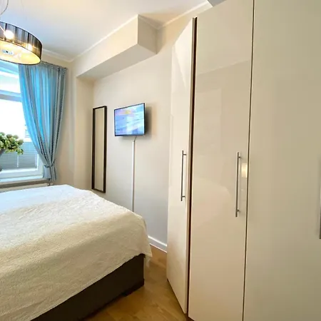 Apartment Haus Ziemer 3-zimmerwohnung Nr 3 32a *